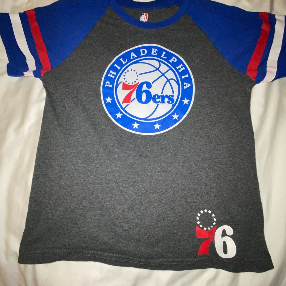 NBA T-shirt kids size 10-12 - -